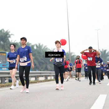Runner Photo 7415916