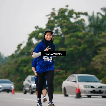Runner Photo 7415924