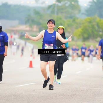 Runner Photo 7415930