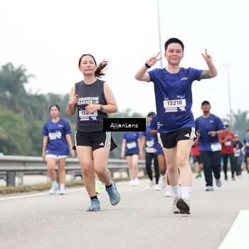 Runner Photo 7415940