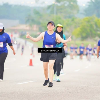 Runner Photo 7415946