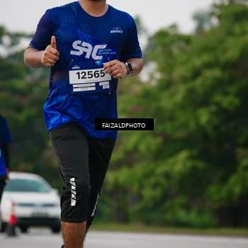 Runner Photo 7415949