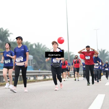 Runner Photo 7415952