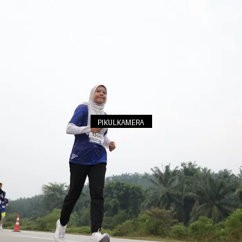 Runner Photo 7415955