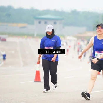 Runner Photo 7415958