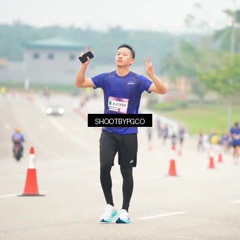 Runner Photo 7415968