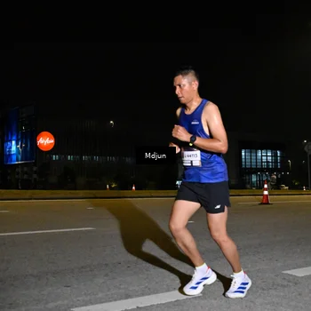 Runner Photo 7415992
