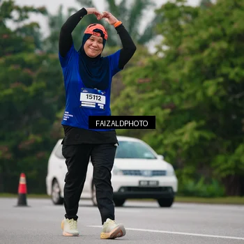 Runner Photo 7416004
