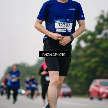 Runner Photo 7416005