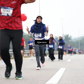 Runner Photo 7416010
