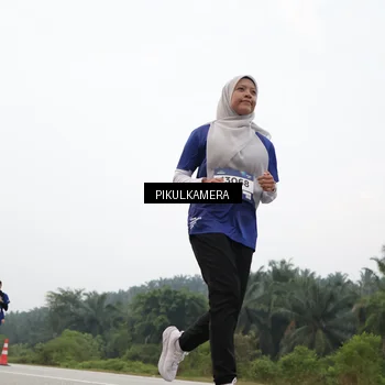 Runner Photo 7416018