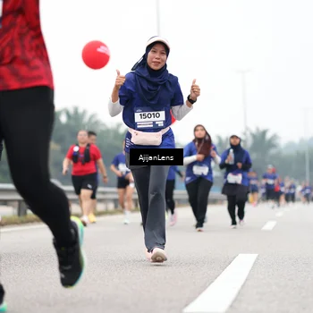 Runner Photo 7416026