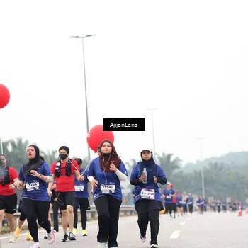 Runner Photo 7416027