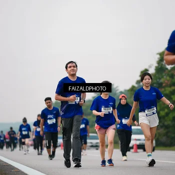 Runner Photo 7416037
