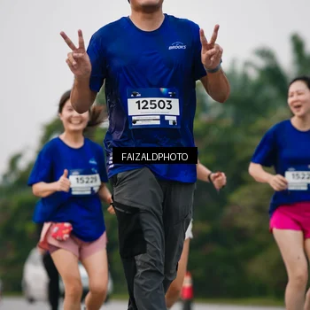 Runner Photo 7416038