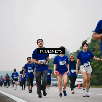 Runner Photo 7416043