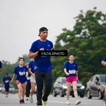 Runner Photo 7416044