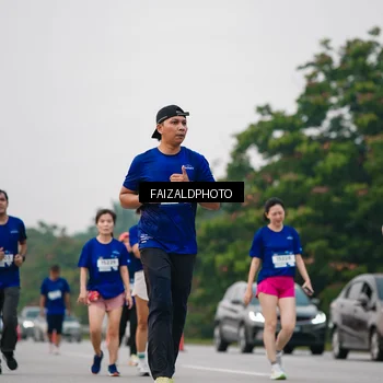 Runner Photo 7416049