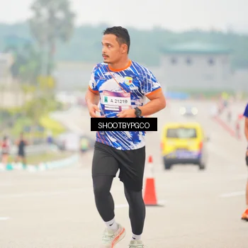 Runner Photo 7416051