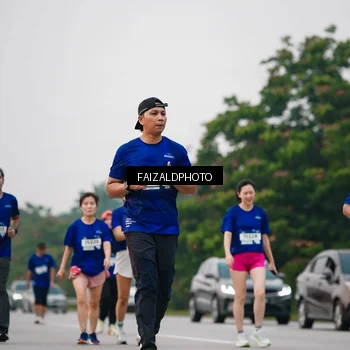 Runner Photo 7416056