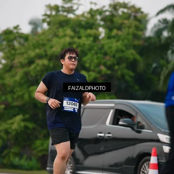 Runner Photo 7416058