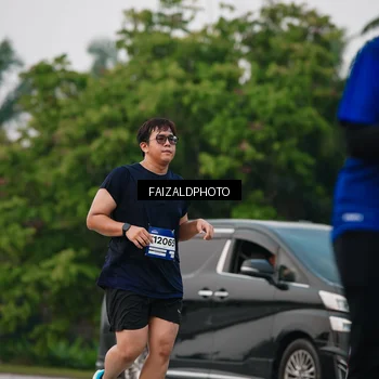 Runner Photo 7416071