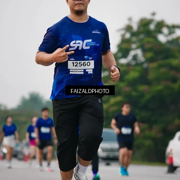 Runner Photo 7416077