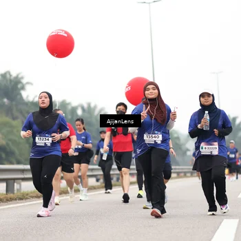 Runner Photo 7416086