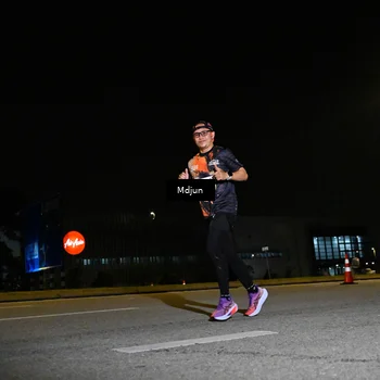 Runner Photo 7416090