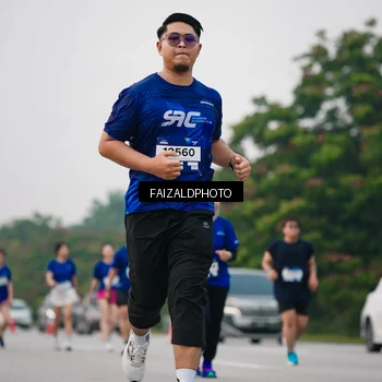 Runner Photo 7416091