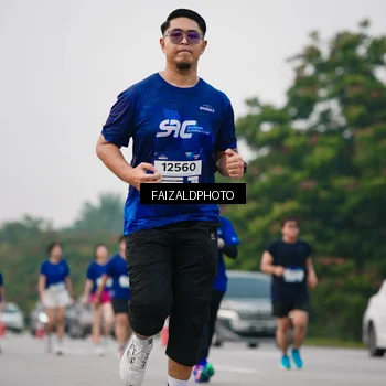 Runner Photo 7416096