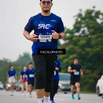 Runner Photo 7416097