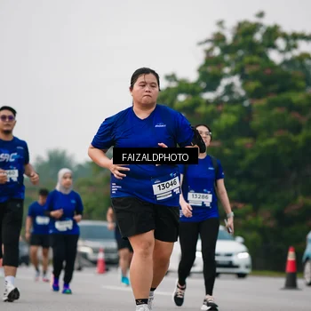 Runner Photo 7416111