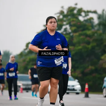 Runner Photo 7416113