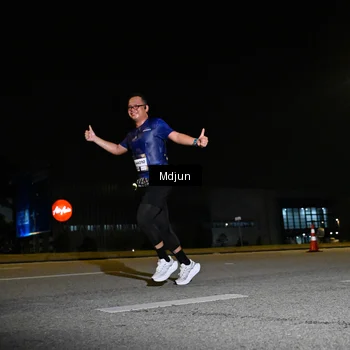 Runner Photo 7416128
