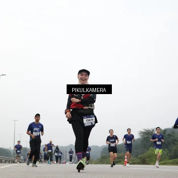 Runner Photo 7416129