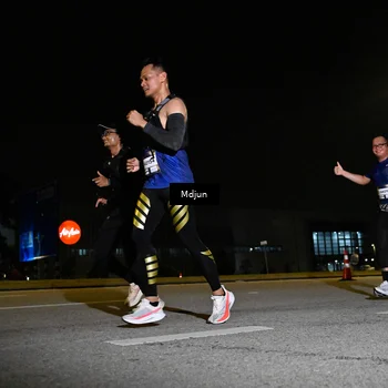 Runner Photo 7416131