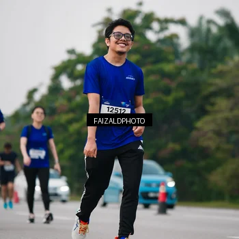 Runner Photo 7416135