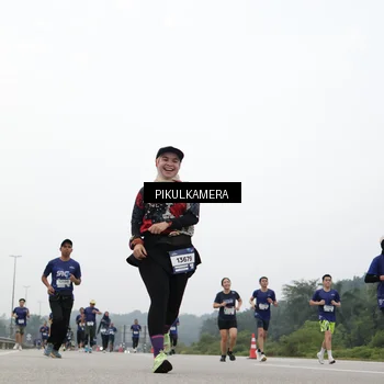 Runner Photo 7416150