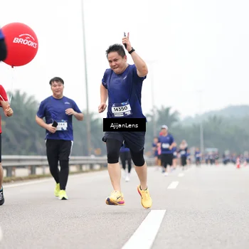 Runner Photo 7416152