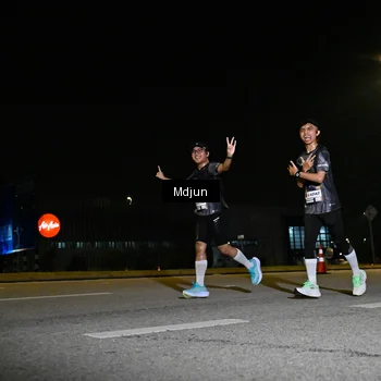 Runner Photo 7416167