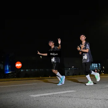 Runner Photo 7416176