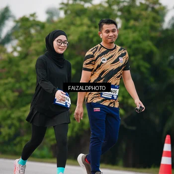 Runner Photo 7416180