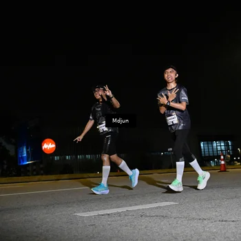 Runner Photo 7416185