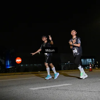Runner Photo 7416187