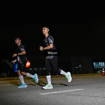 Runner Photo 7416191