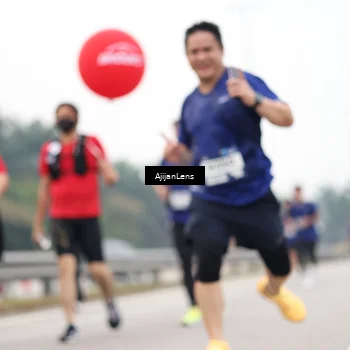 Runner Photo 7416207