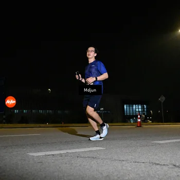Runner Photo 7416212