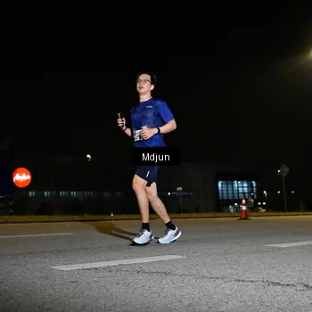 Runner Photo 7416221