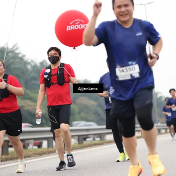 Runner Photo 7416222
